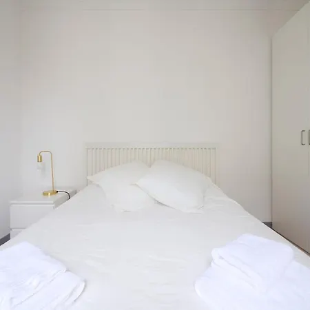Apartment Sublime De 2 Pieces Dans Le Xveme Arrondissement